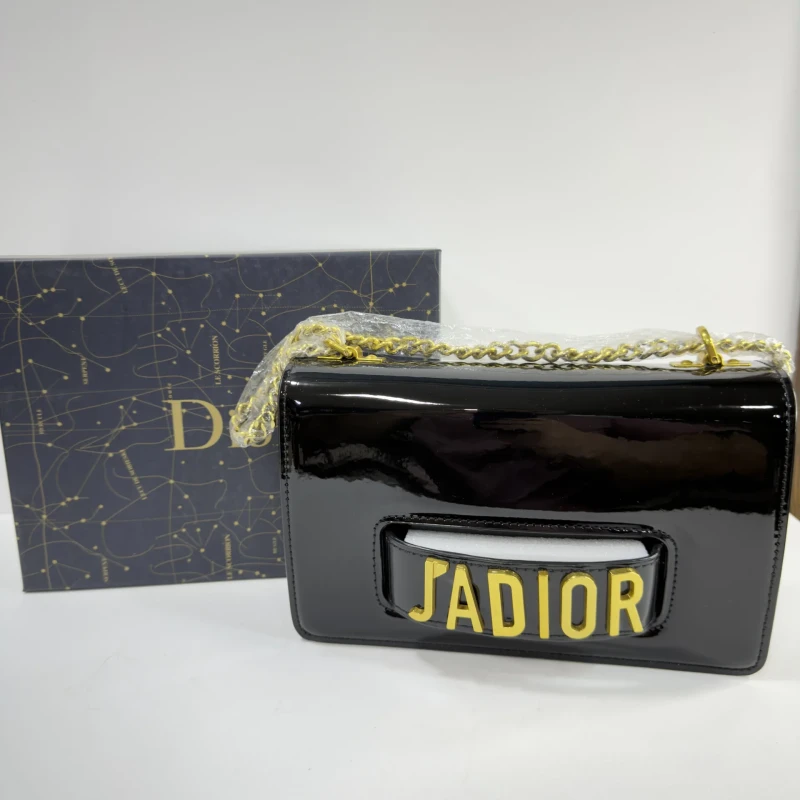 J'Adior