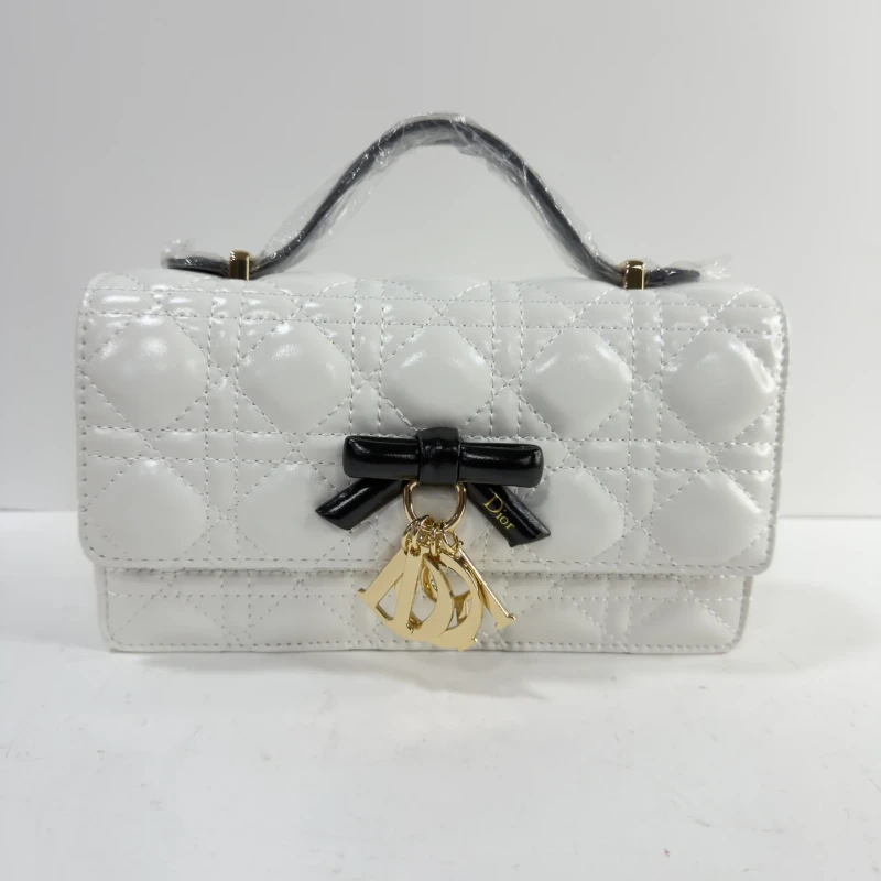 Dior (Bow)